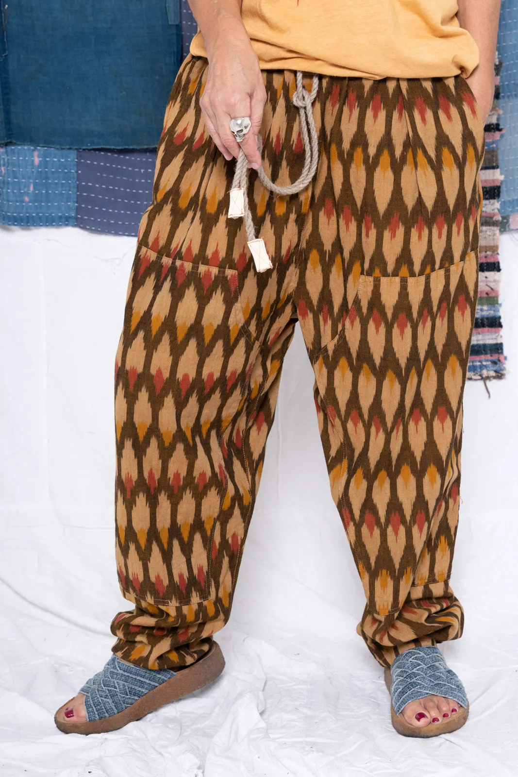 P70 Pleated Easy Pant Cotton Feather Ikat Fabric - Uneven Dye