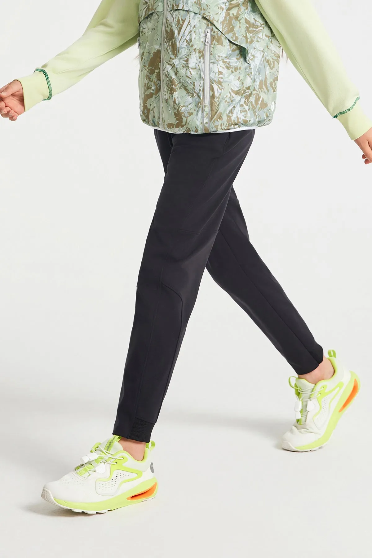 Taper Pants
